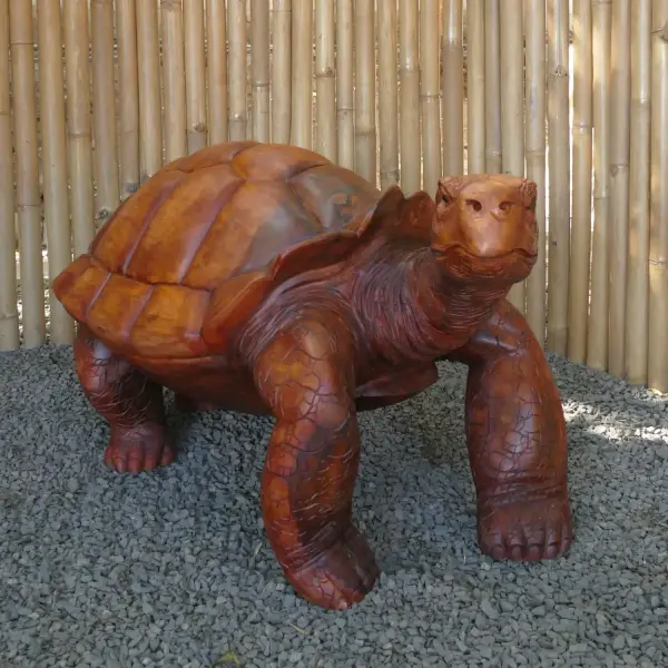 Product image 1 of the product “Turtle, carved from Suar Wood. In the sizes from 80 to 100cm. ”